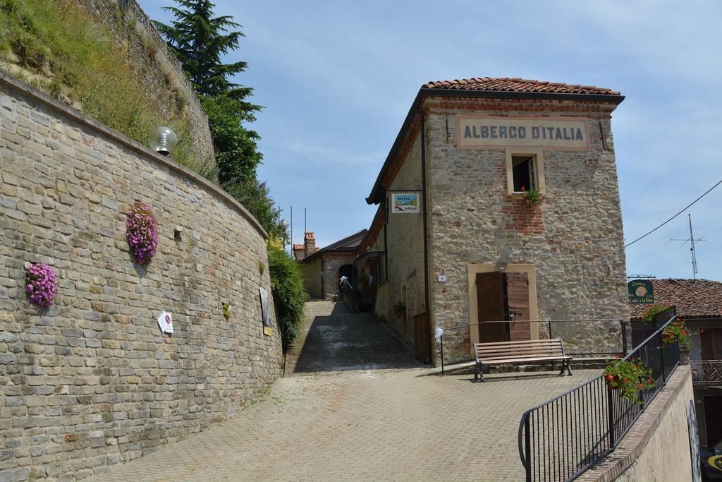 Dimora Storico Romantica Il Sole E La Luna Cerretto Langhe Extérieur photo