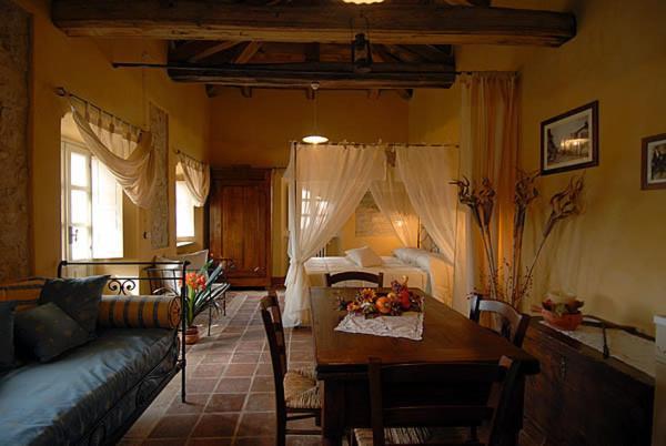 Dimora Storico Romantica Il Sole E La Luna Cerretto Langhe Extérieur photo