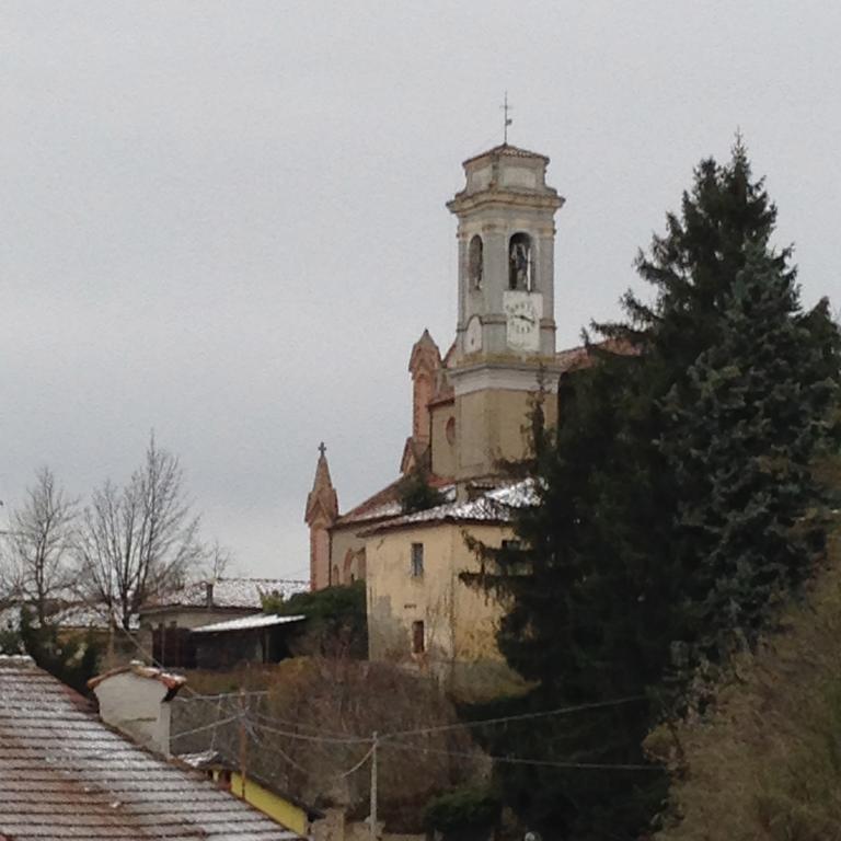 Dimora Storico Romantica Il Sole E La Luna Cerretto Langhe Extérieur photo