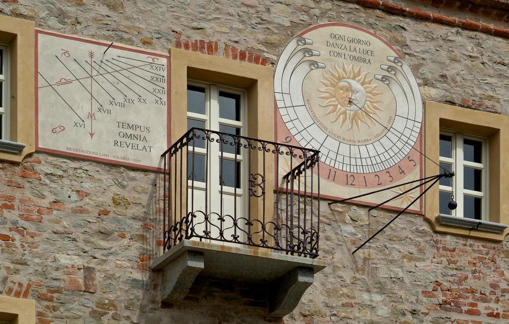 Dimora Storico Romantica Il Sole E La Luna Cerretto Langhe Extérieur photo