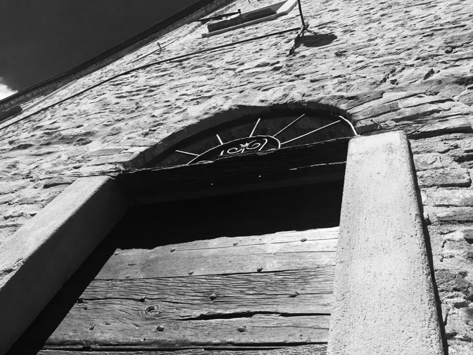 Dimora Storico Romantica Il Sole E La Luna Cerretto Langhe Extérieur photo